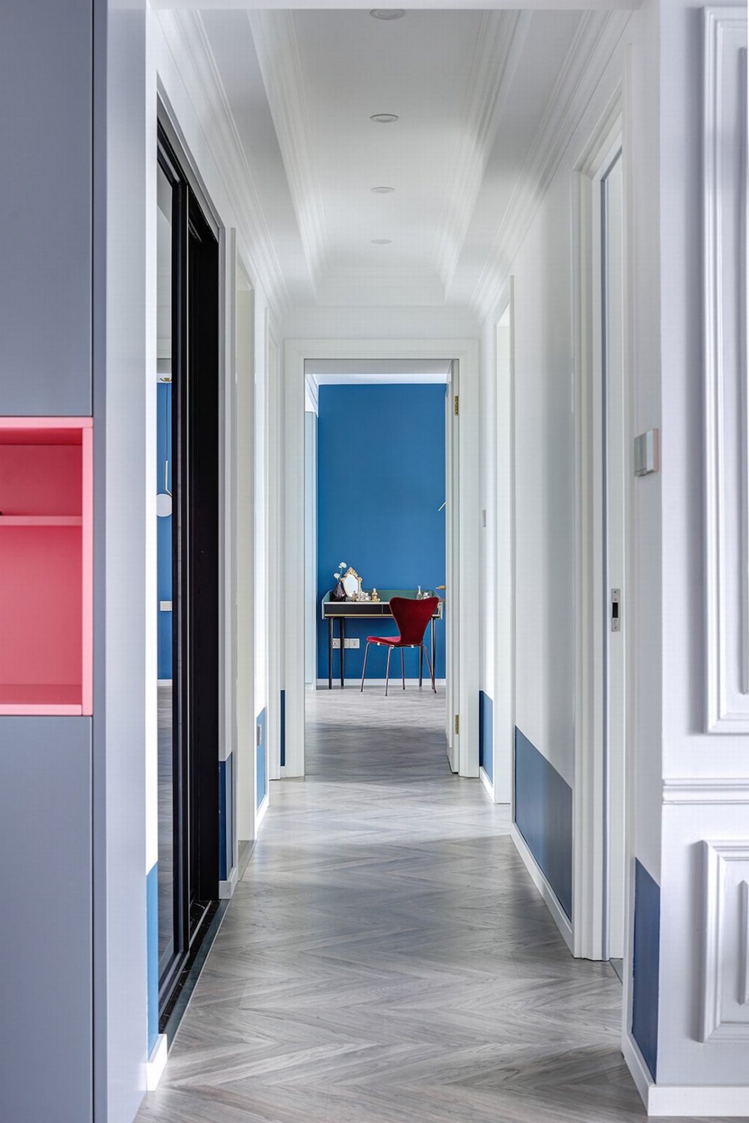 法式风格家装设计室内18新利登录(中国)有限公司-走廊