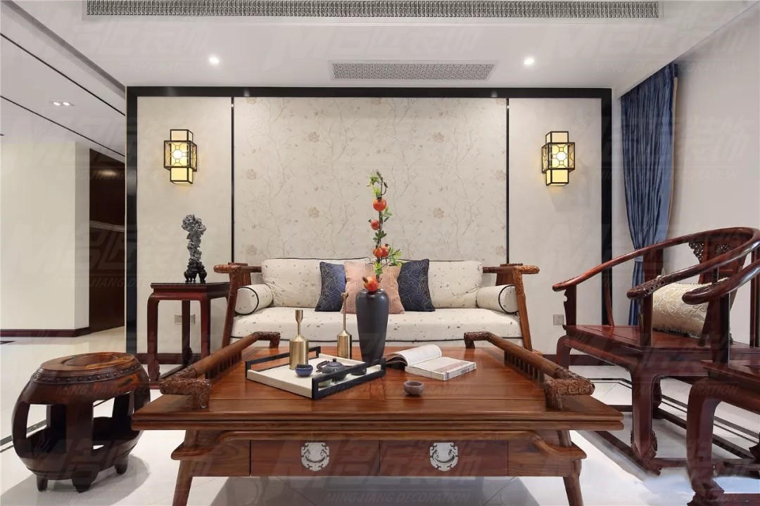 新中式风格家装设计室内18新利登录(中国)有限公司-客厅沙发